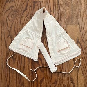 Very gently used Simple Wishes pump bra!